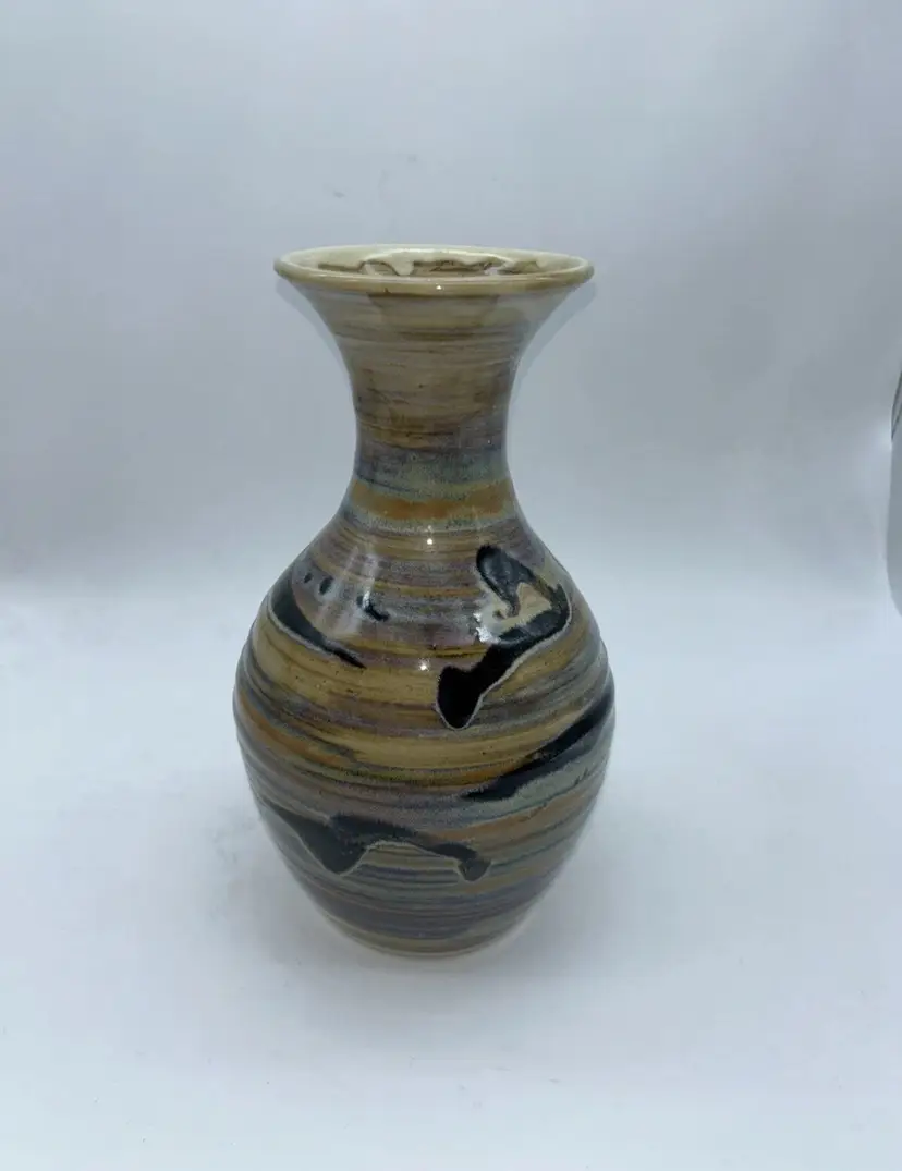 Vintage Signed Studio Art Swirl Pattern 10.5“ Vase