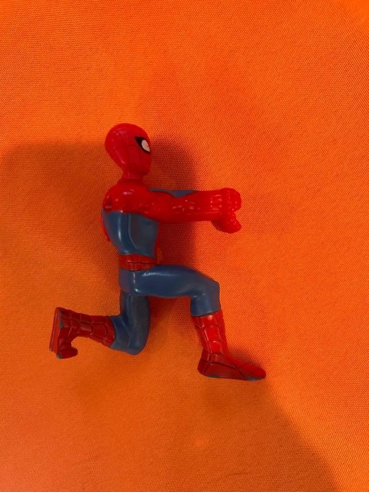 McDonalds 2009 Marvel Red Blue Spiderman Kids Happy Meal Toy 8101