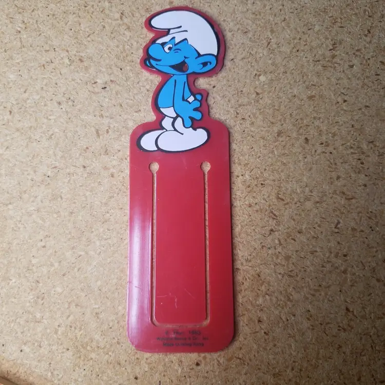 Smurf Bookmark Large Red 5.75” Plastic. Vintage. 1983 Peyo W. Berrie Co.