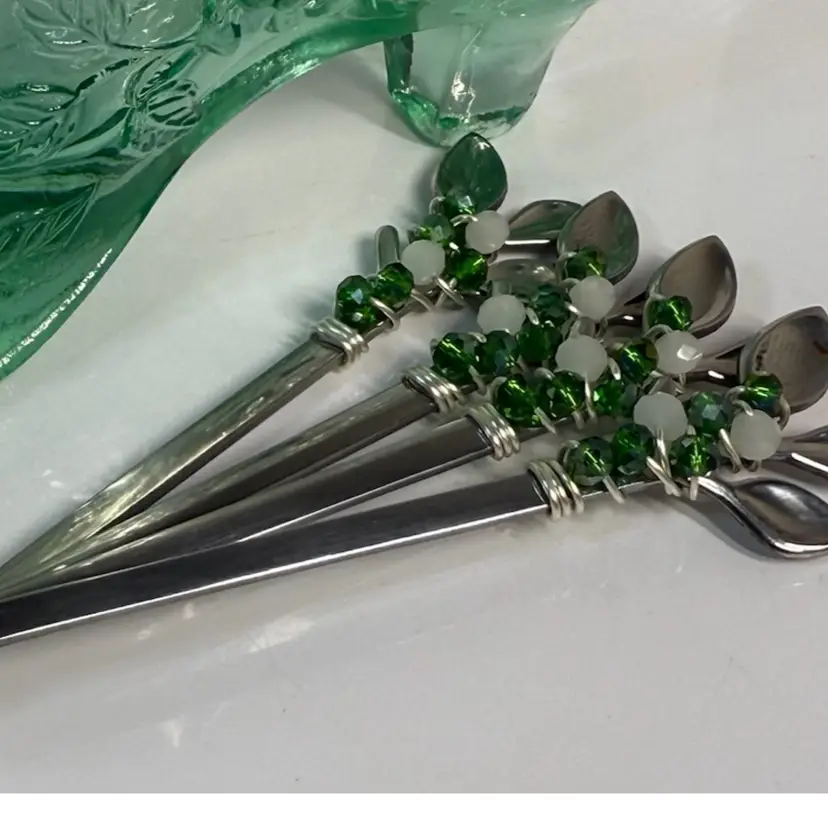 Set Of Spoons: Matches Fenton Opalescent Sea Mist