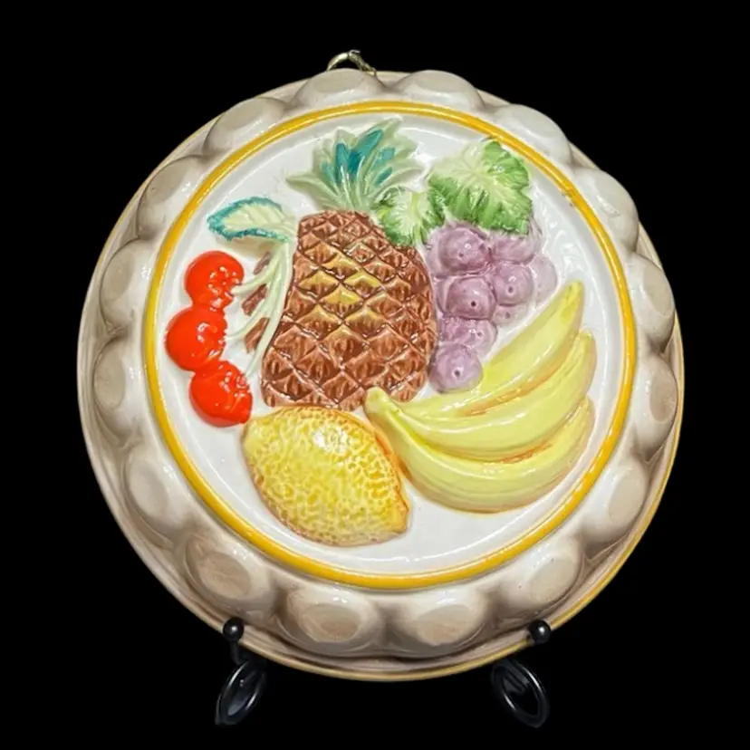 MARKDOWN! Ceramic Fruit Design Mold Wall Hanging Made In Japan ~9.75β x 8.5β x 2.25β