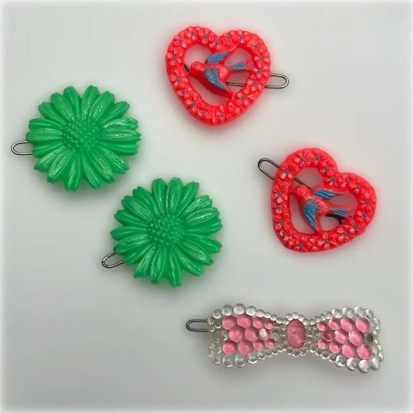 Vintage Plastic Barrettes Set Of 5 - Each Is 1”-2”