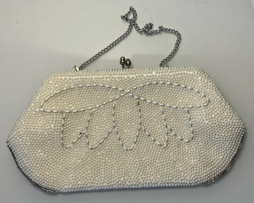 VTG White seed pearl-beaded clutch purse