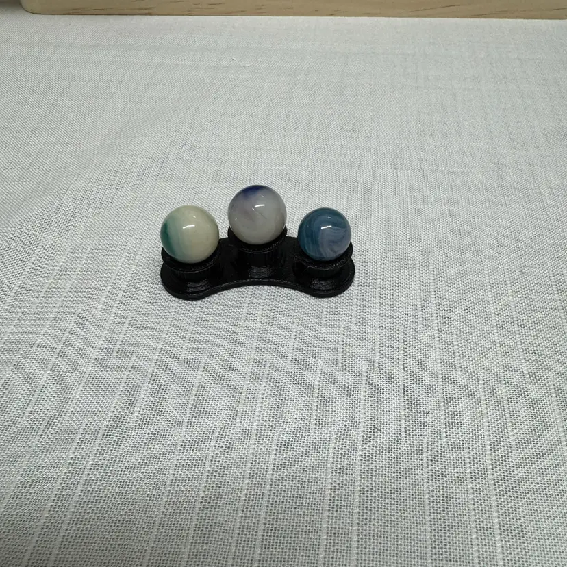 15 Glowy Marbles With 5 3D Printed Stand