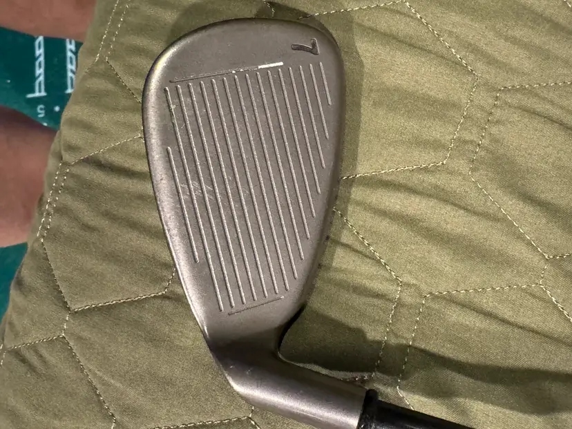 Easy Hitting and Forgiving Callaway Big Bertha Tungsten Titanium - 7 Iron RH