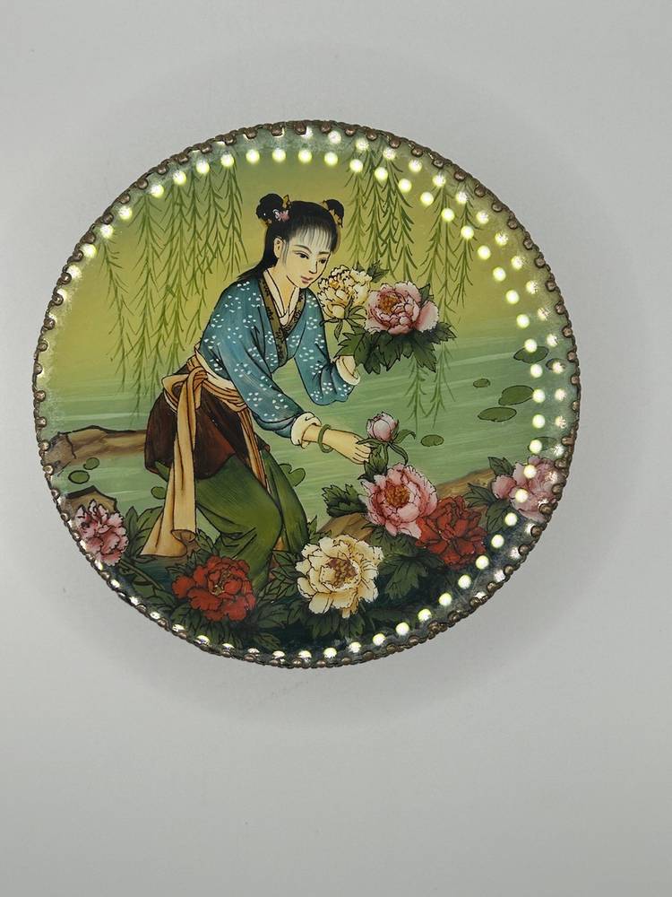 Geisha Picking Water Lillies Silver Plate Trinket Box