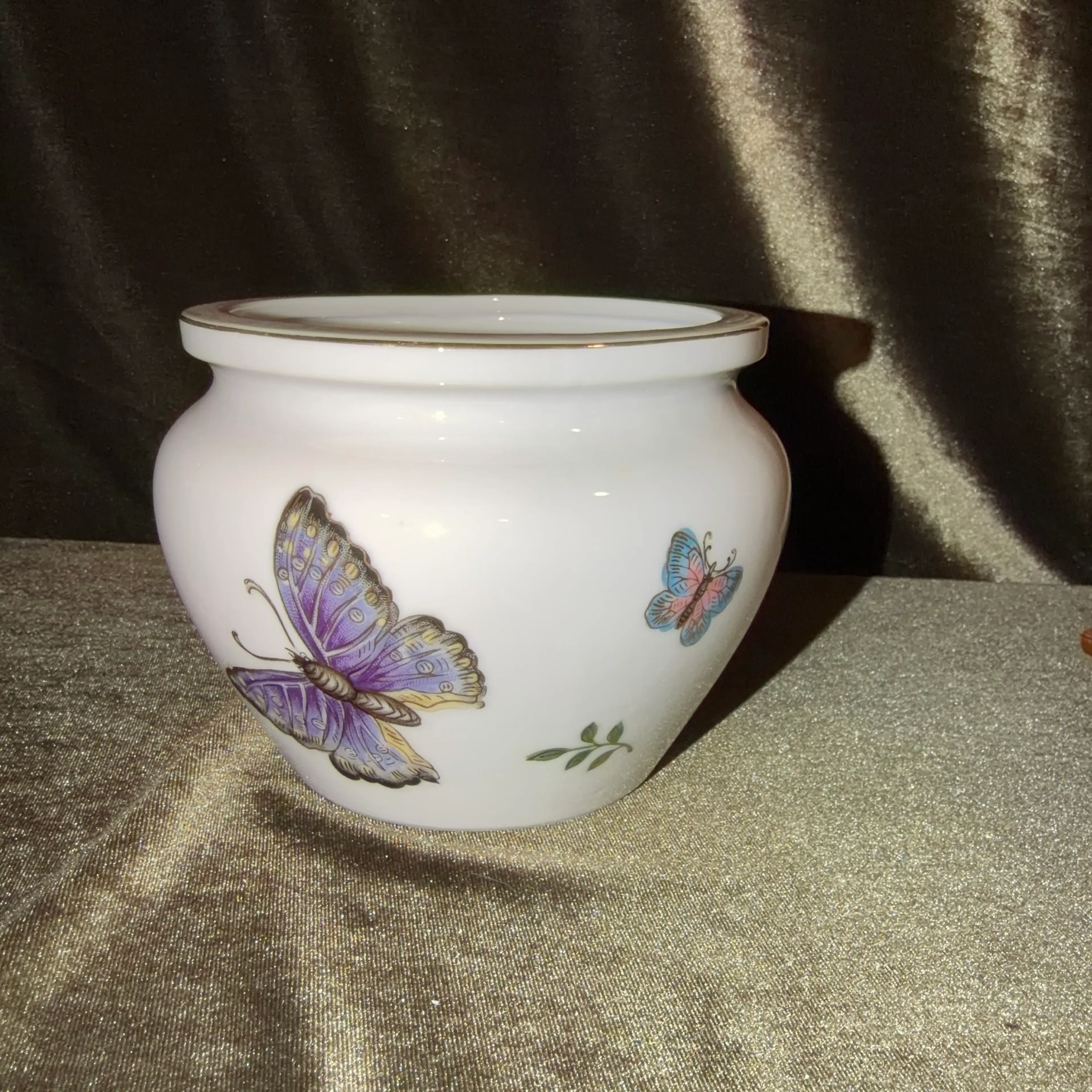 Image 4 of 8