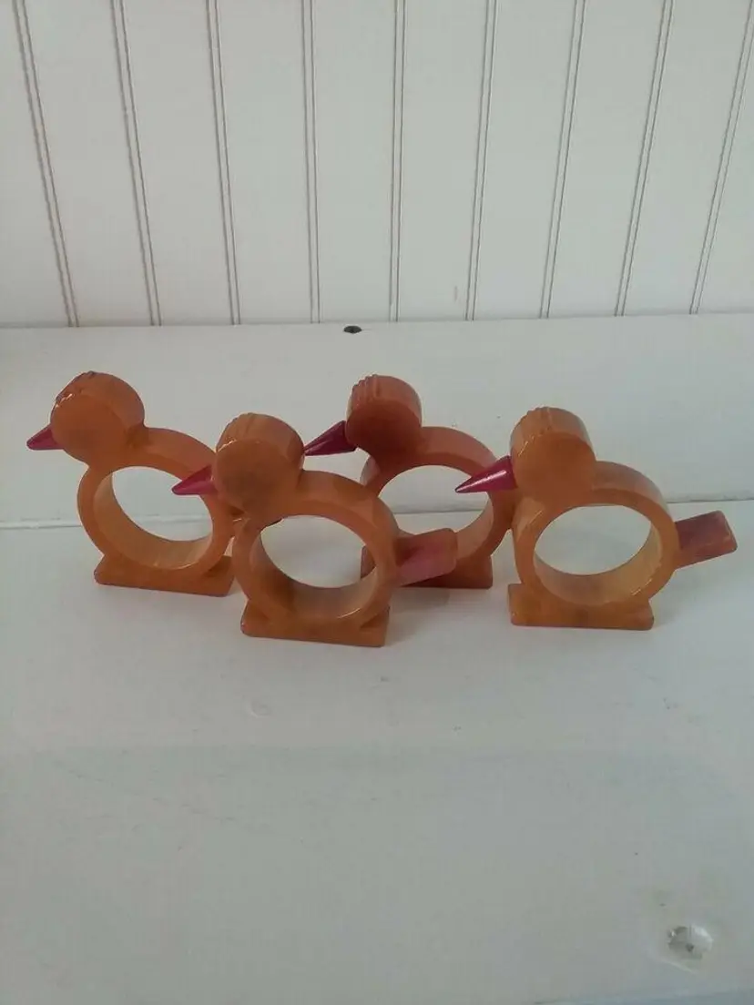 4 Vintage Bakelite Bird Napkin Rings
