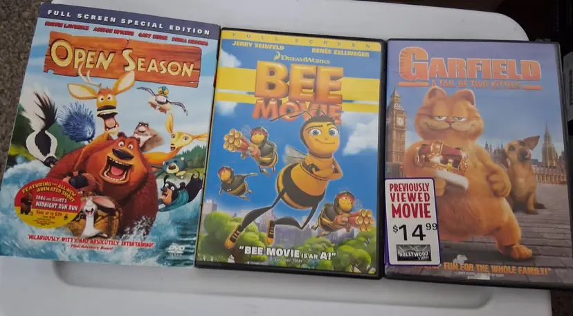 Family Fun DVD Bundle: Open Season, Bee Movie, Garfield