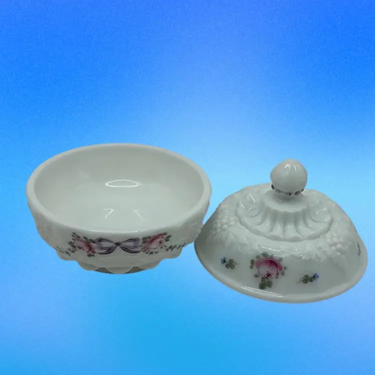 Vintage Westmoreland Milk Glass Puff Box Or Trinket Dish, 5” Diameter