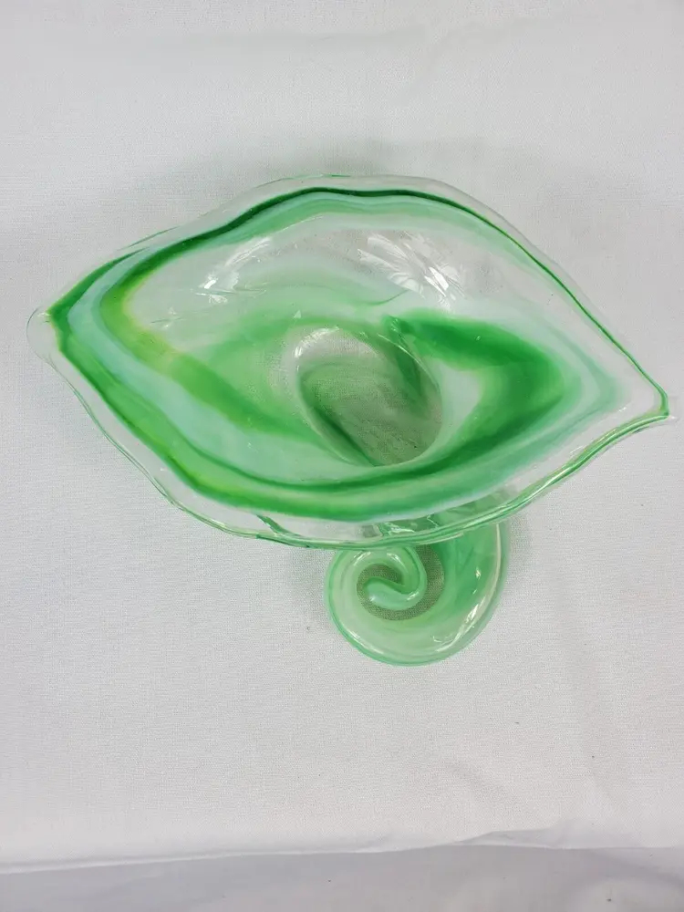 Vintage Ozark Art Hand Blown glass Swirl Green - Clear Trinket dish
