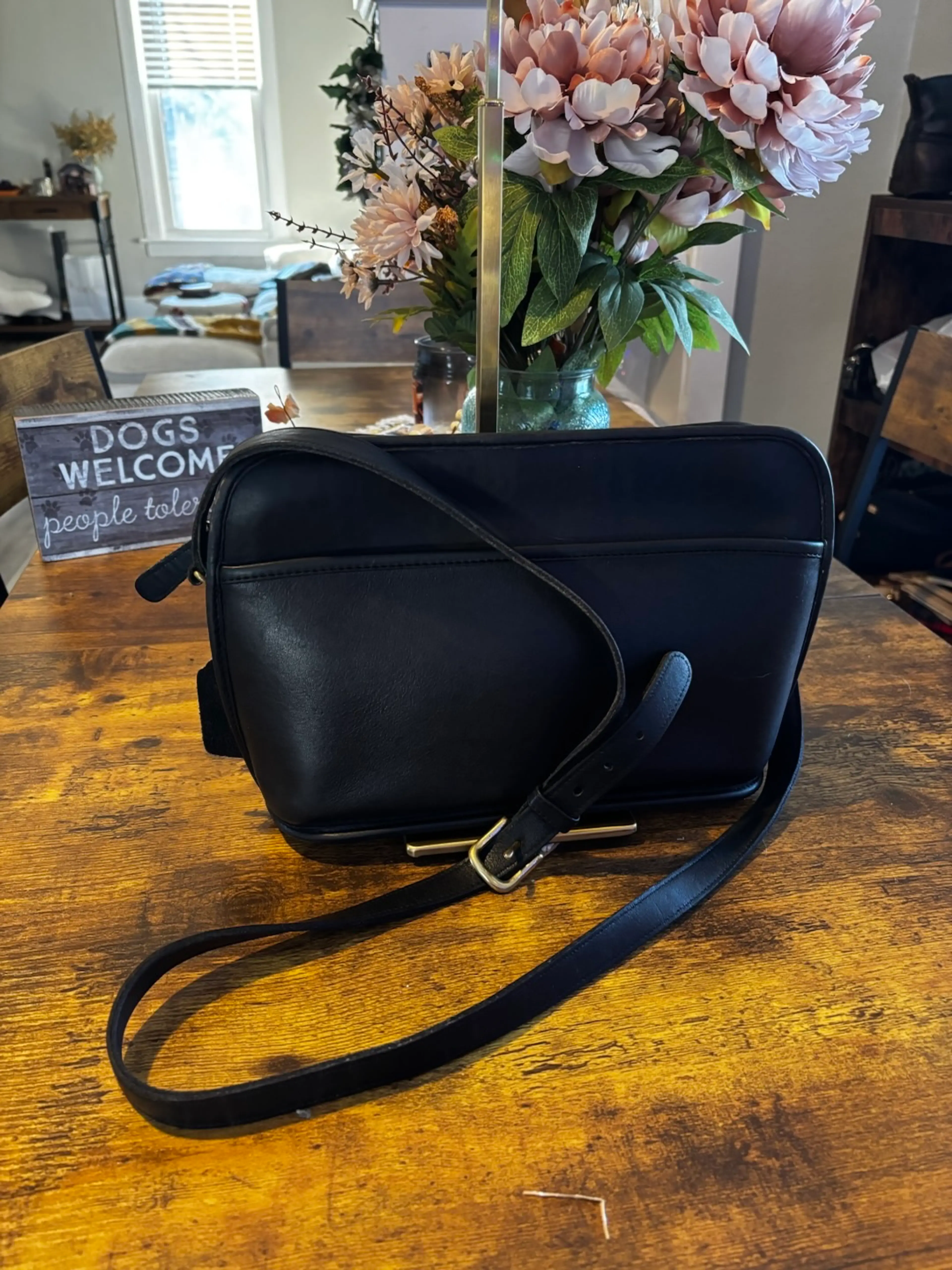 Vintage 1991 Coach Oliver Black Leather Crossbody – USA Made