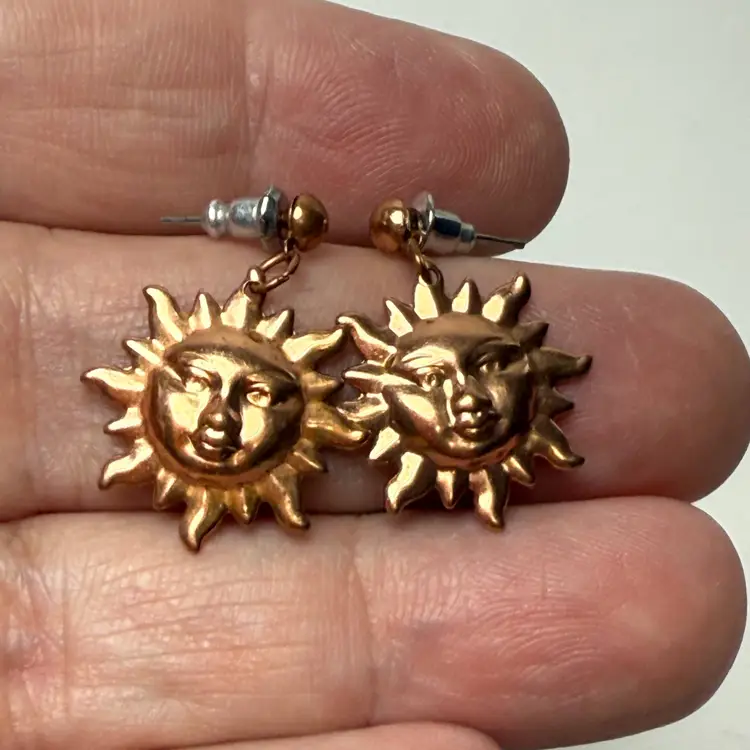 Copper Tone Anthropomorphic Sun Face Dangle Earrings Pierced
