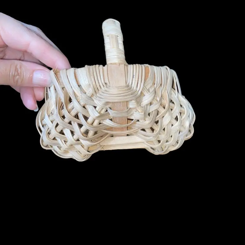 Mini Miniature 4.5” Tall Wicker Buttocks Egg Basket Primitive Decor