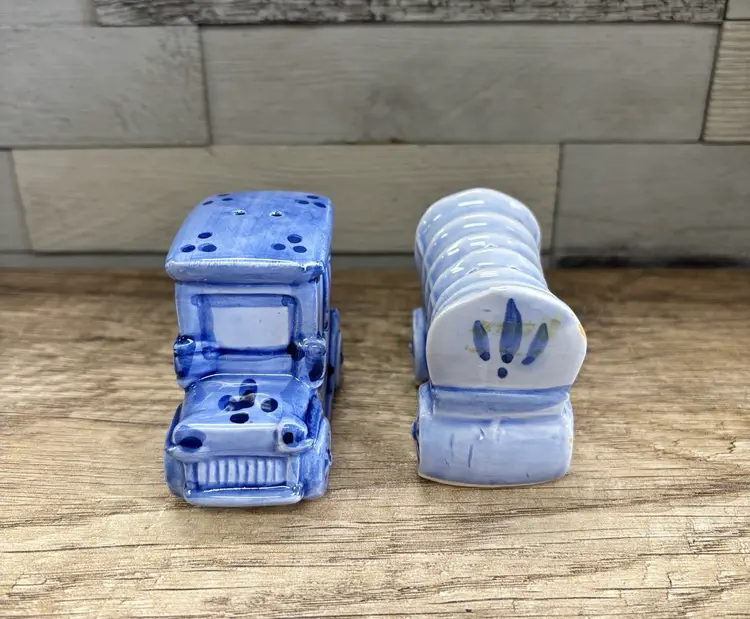 Delft Blue Vintage Car and Covered Wagon Salt and Pepper Shaker Set