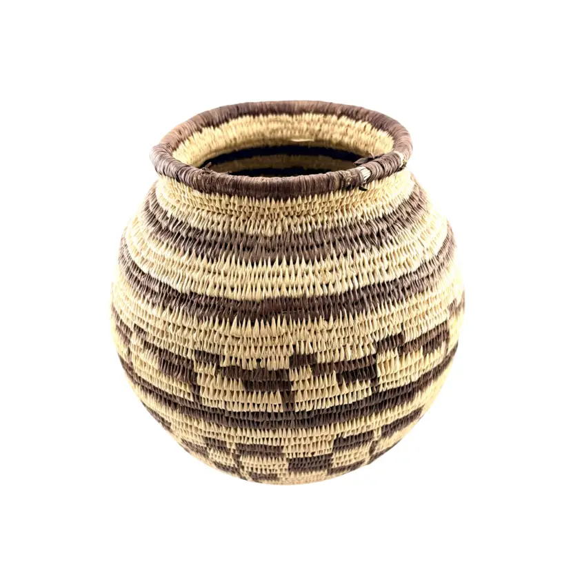 Panamanian Embera Basket 7” Tall x 6” Wide