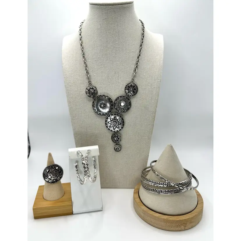 #166 Silver-tone Rhinestone Set