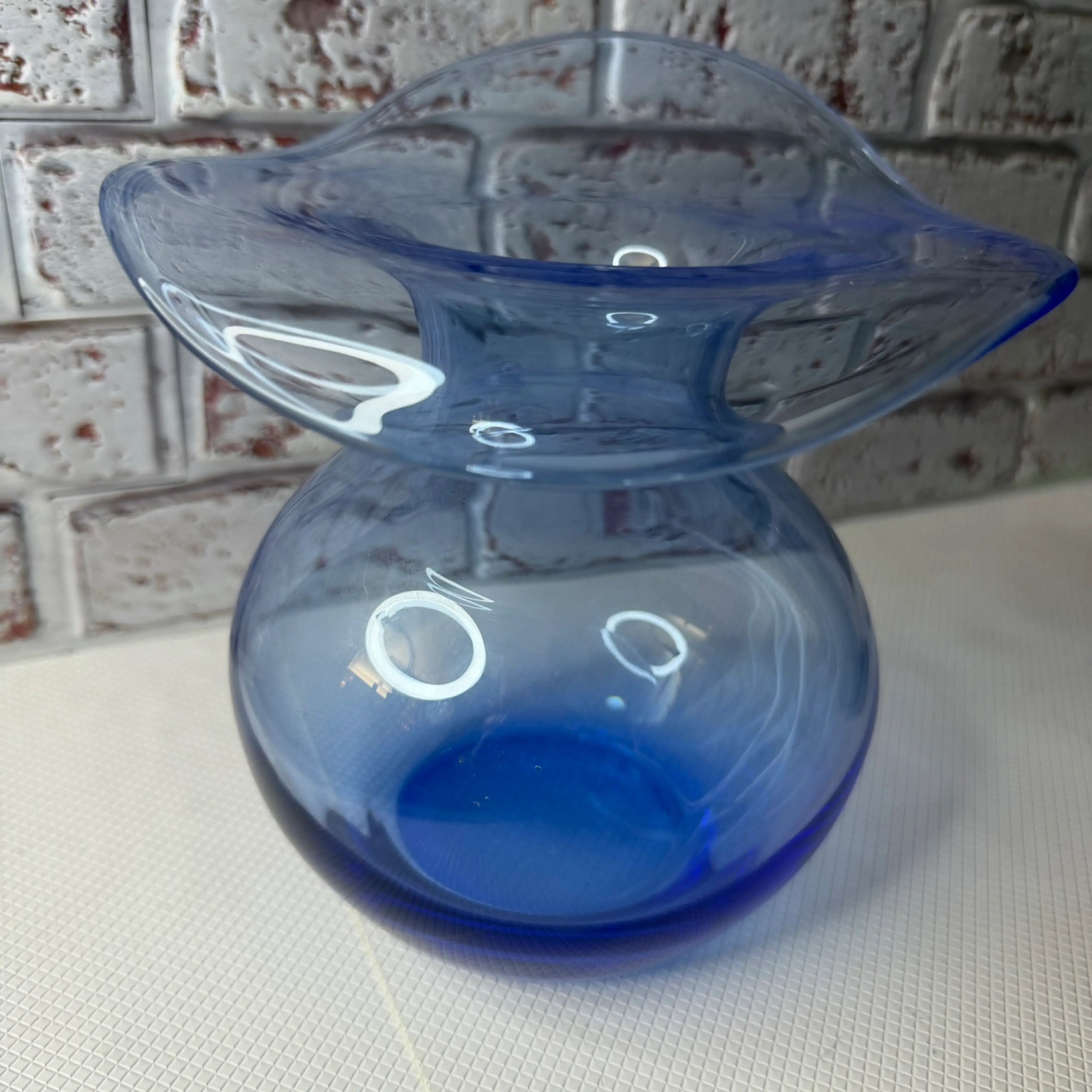 Image 2 of 12