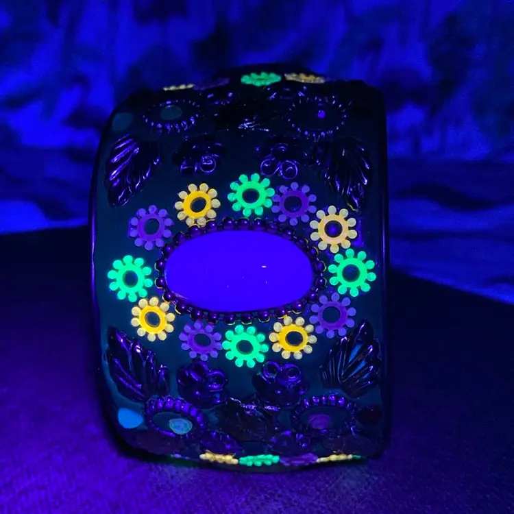 Retro Glowing Copper Bangle 60’s 70’s 2 In X 3.00