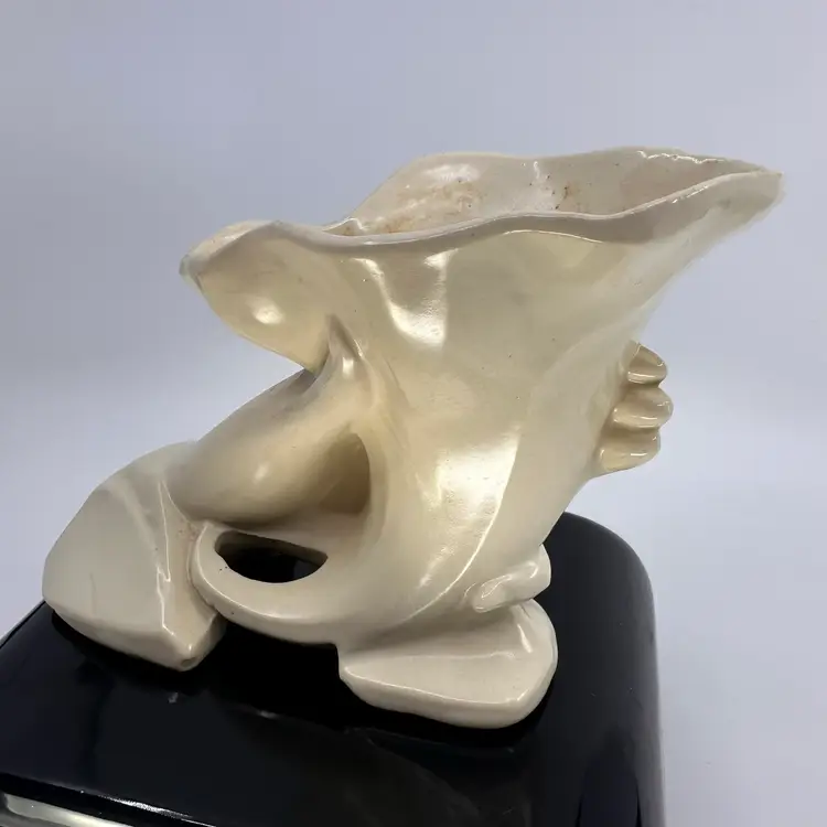 1930s Nelson McCoy Art Deco Woman's Hand Holding Cornucopia Vase