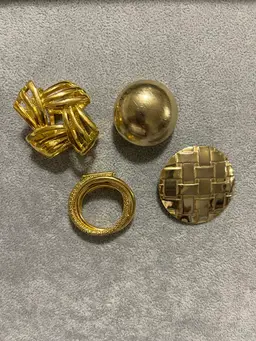 Lot Of 4 Vintage Gold Tone Shoe Clips