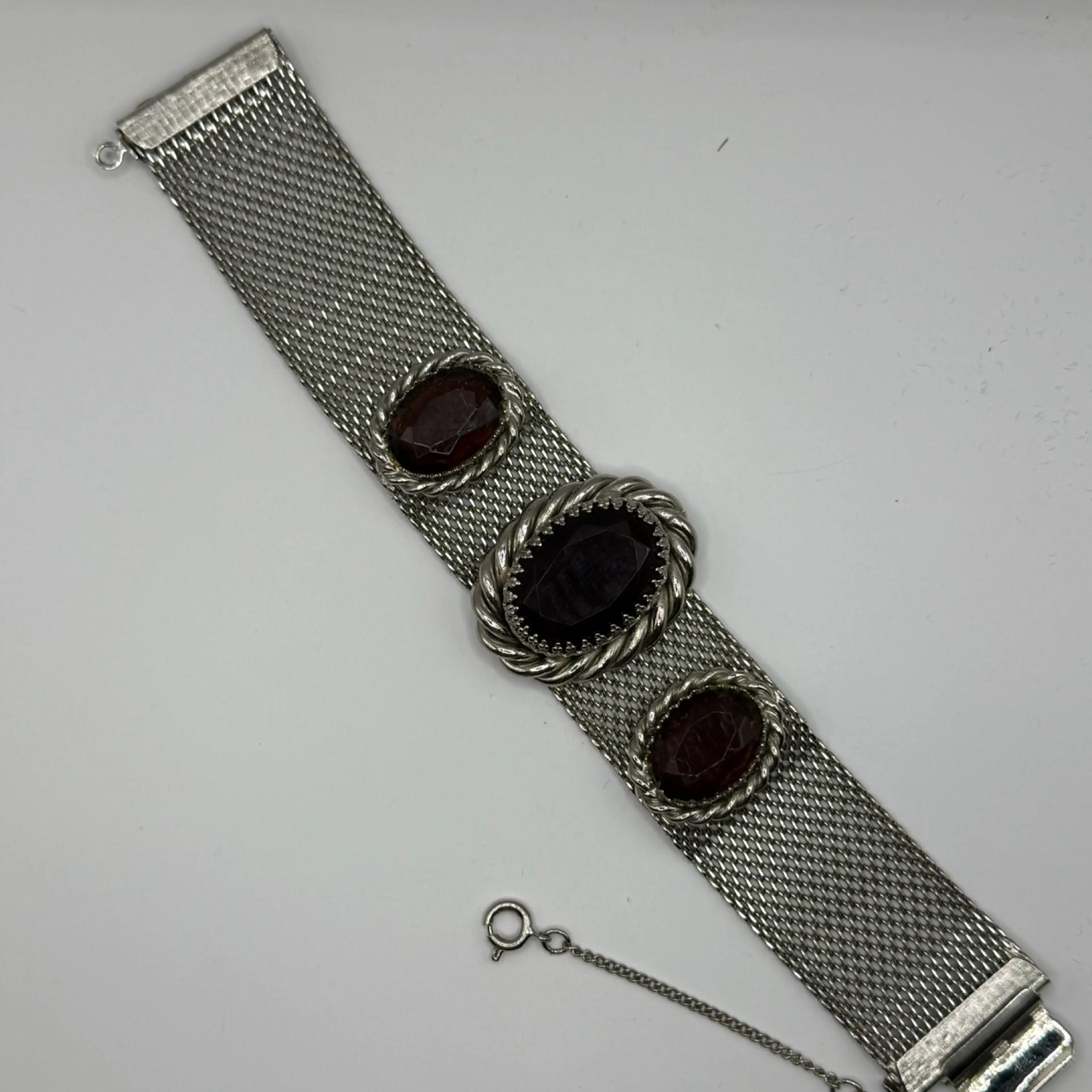 Image 3 of 4