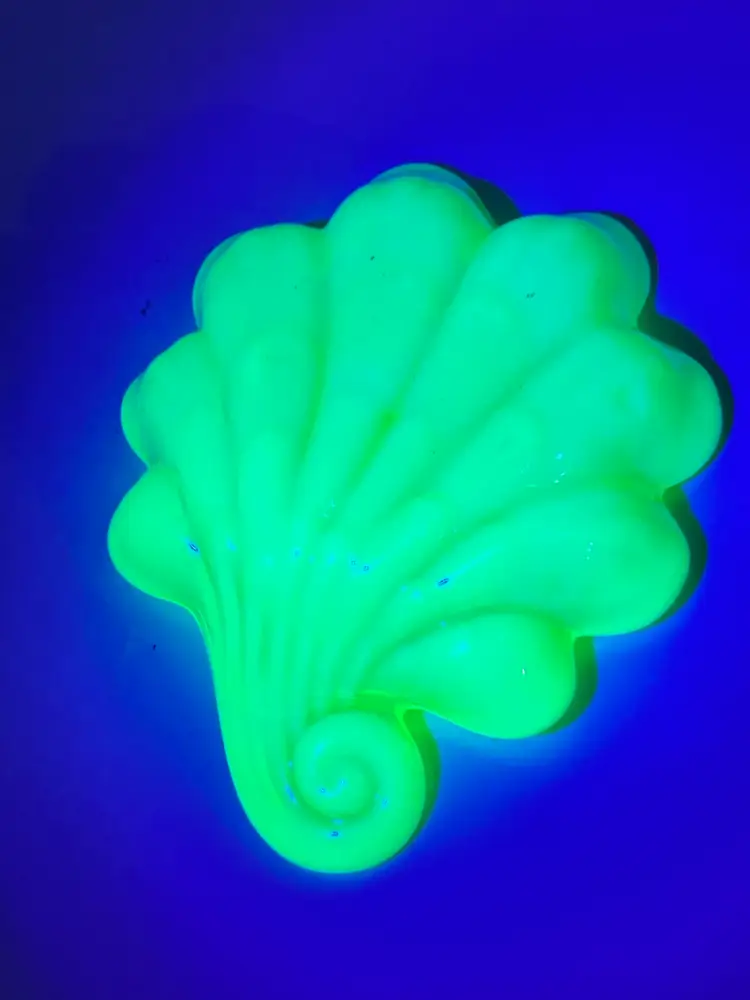 Duncan Miller art glass Sanibel Canary Yellow Vaseline & Milk Scalloped Shell Dish