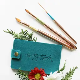 Joy, traveler, brush set, three brushes and pouch