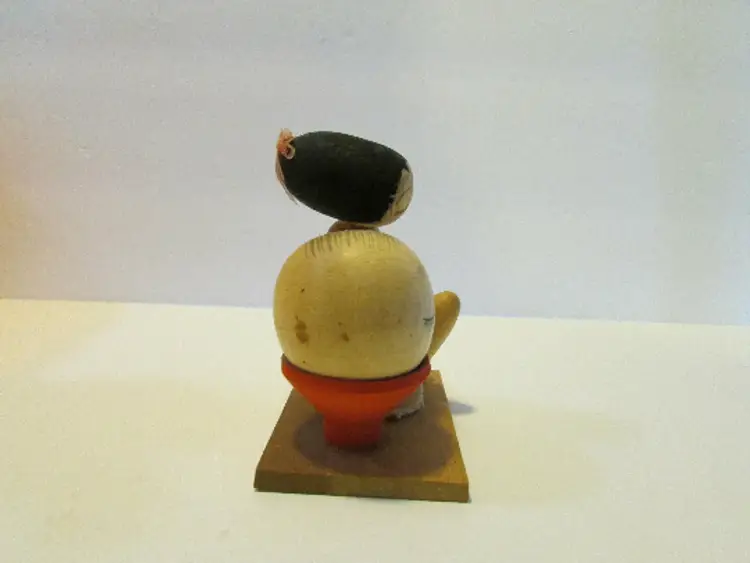 vintage wood Kokeshi dolls Japanese husband and wife bath sun moon figure