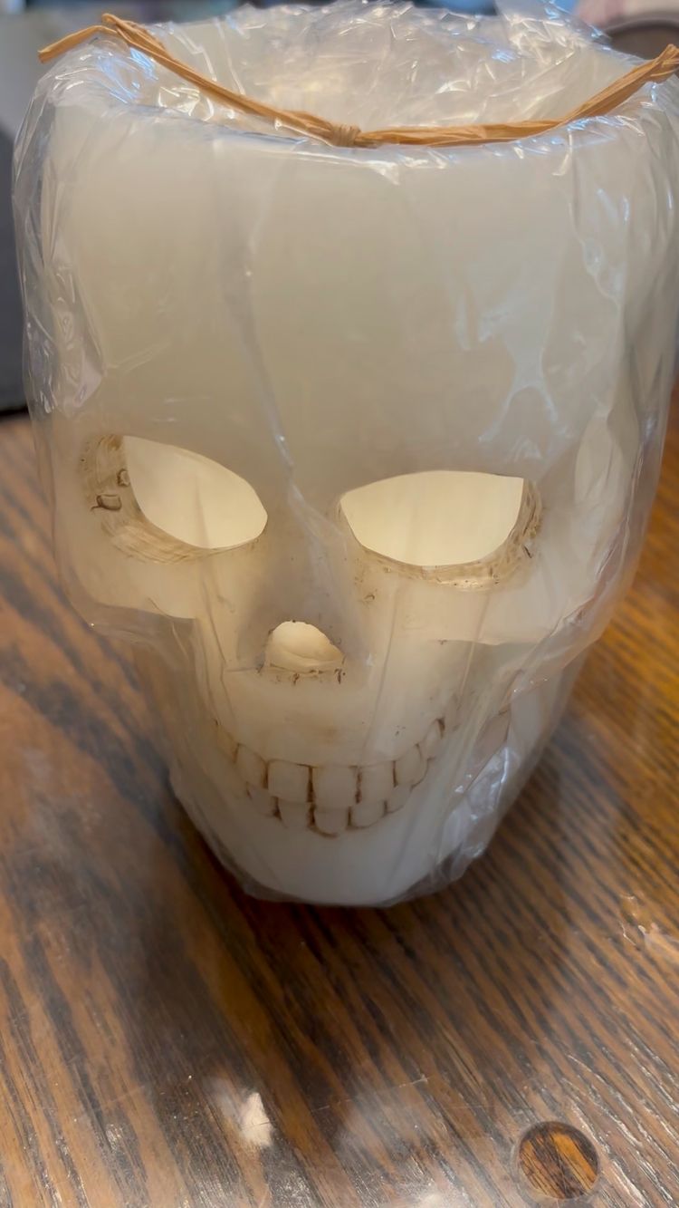 SKULL CANDLE