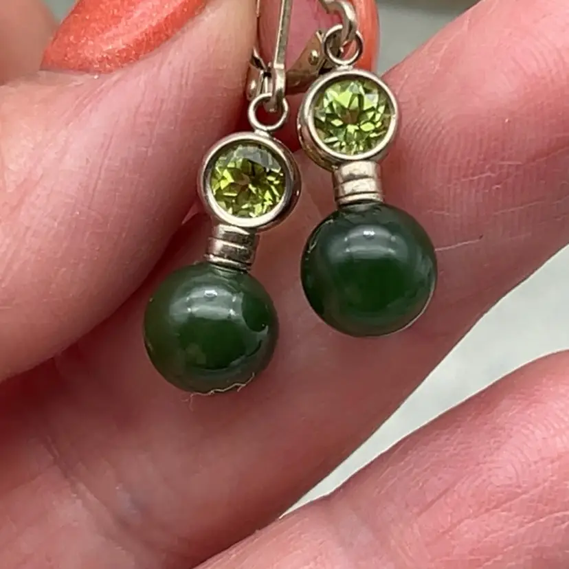 Promise Collection | 925 Sterling Silver Jade & Peridot Leverback Earrings
