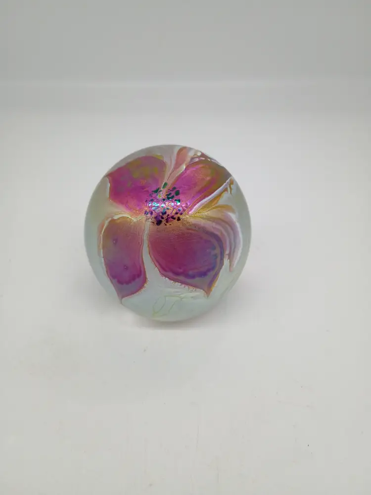 Eric Pedar Brakken Signed Seattle Glasshouse Studio Flower Iridescent Paperweight 3.5"