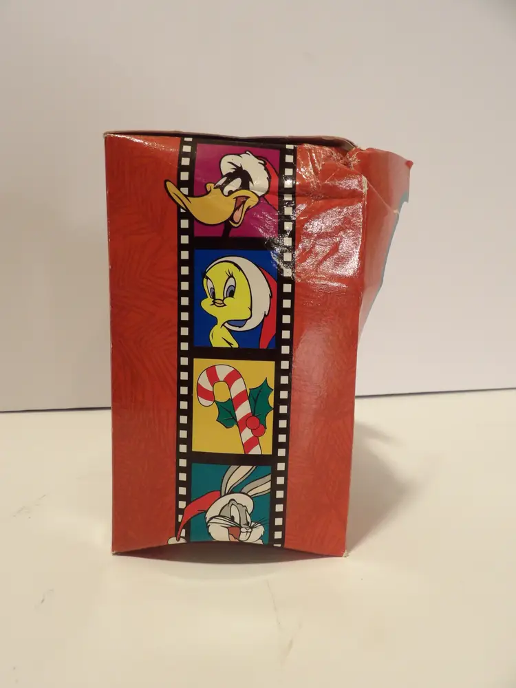 * Warner Brothers Taz Tasmanian Devil in Cookie Jar Christmas Ornament 1996 3"