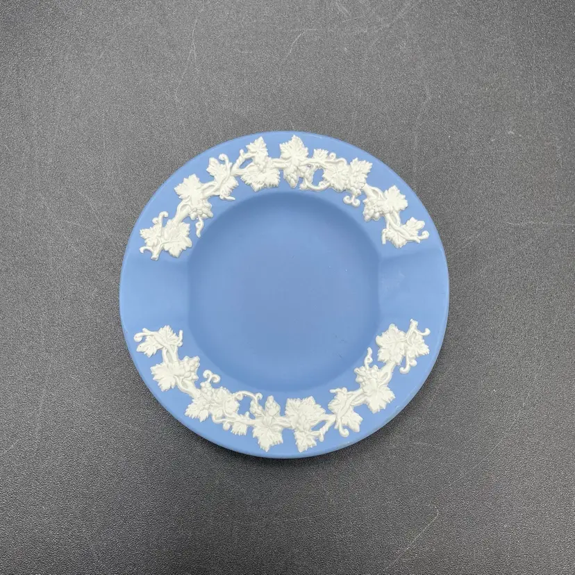 Wedgwood Cream on Blue Jasperware Ashtray Trinket Dish England Vintage