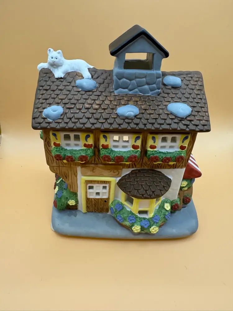 PartyLite 1990s Flower Shop Tea light House