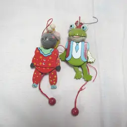 2 Wooden Pull String Christmas Ornaments - Frog/Mouse