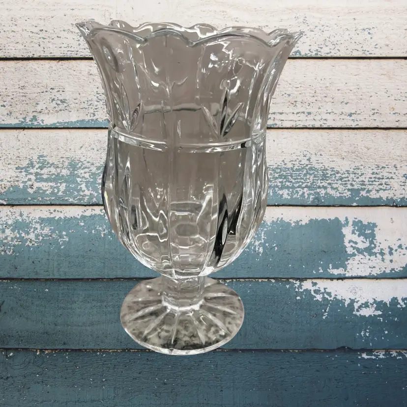 Vintage BLOCK  24% LEAD CRYSTAL TULIP GARDEN HURRICANE 7” CANDLE HOLDER Vase