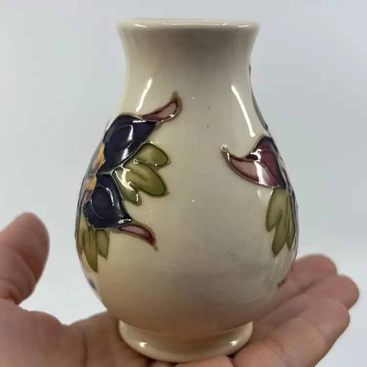 Moorcroft Pottery England Columbine Vase 4”