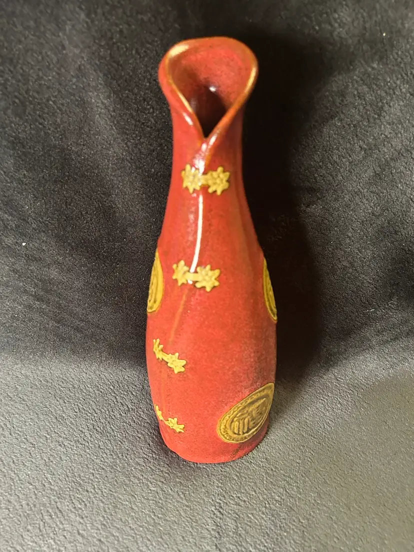 Vintage Japanese Ceramic Kimono Bud  Vase