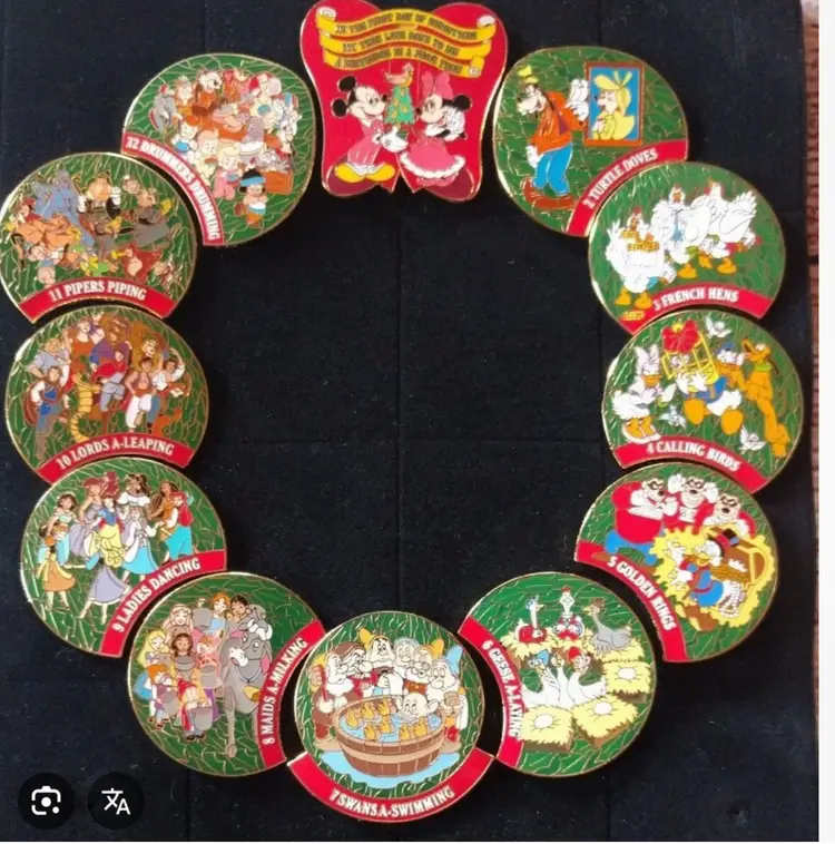 WDW   Disney Complete Pin Set - 2000 Wreath 12 Days of Christmas New with cards