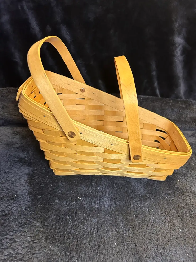 Vintage 1999 Longaberger Vegetable Basket Signed Discontinued Excellent Cond.