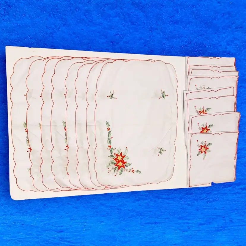 Set of 8 Christmas Poinsettia Embroidered White Table Mats Matching Napkins