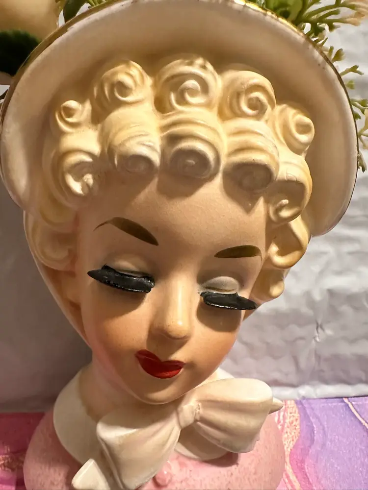 Vintage 1950s Lady’s Headvase Eyelashes Bow Hat Flowers