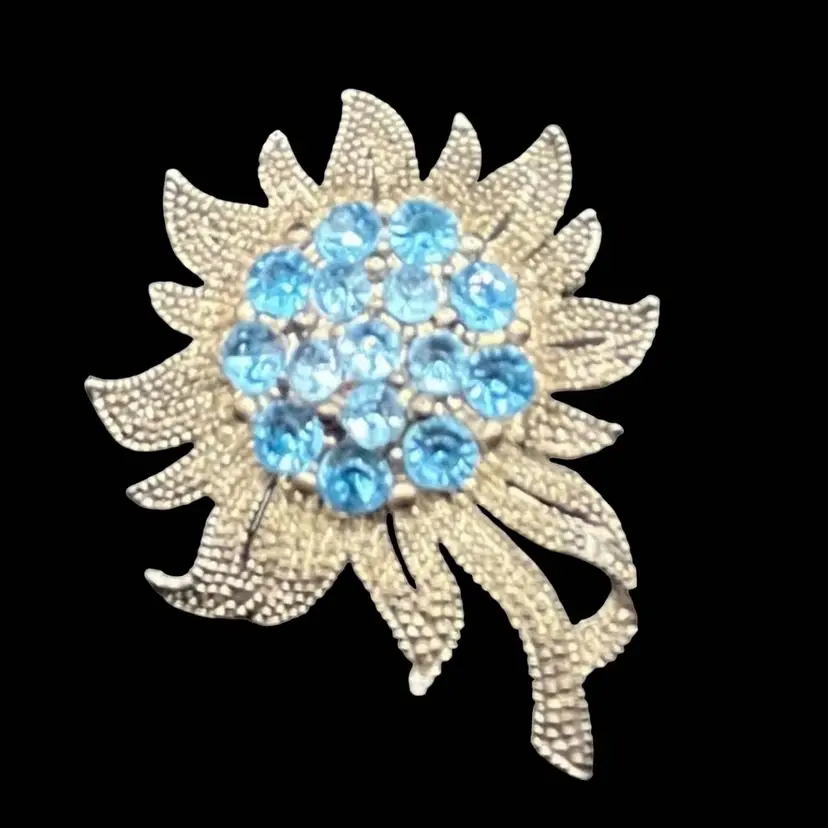 Vintage KC Kenneth Cole Blue Floral Flower Silver Tone Brooch Pin
