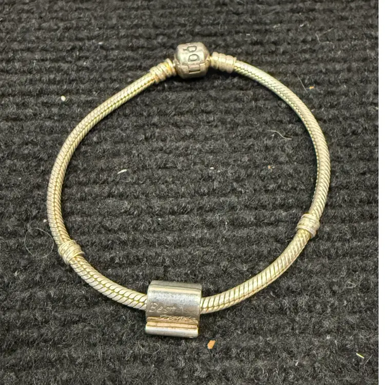 PANDORA Silver 925 Bracelet Sz  7 with Best Friends Charm.  19.21 Grams