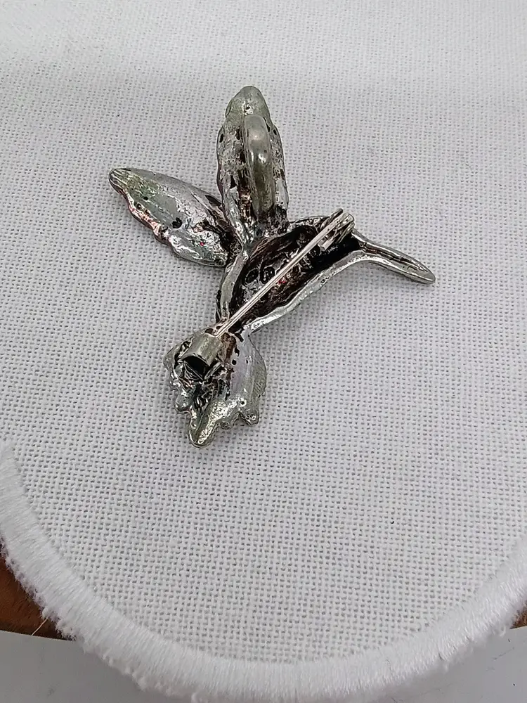 BEST Silver Tone Pewter hummingbird in Flight Brooch Pendant