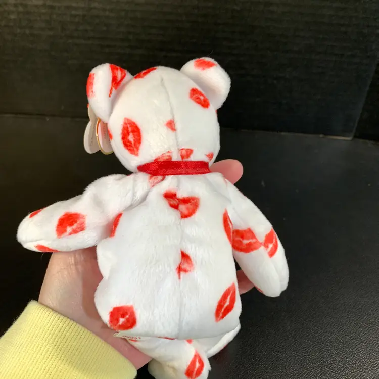 TY Beanie Baby Bear "Smooch" Plush