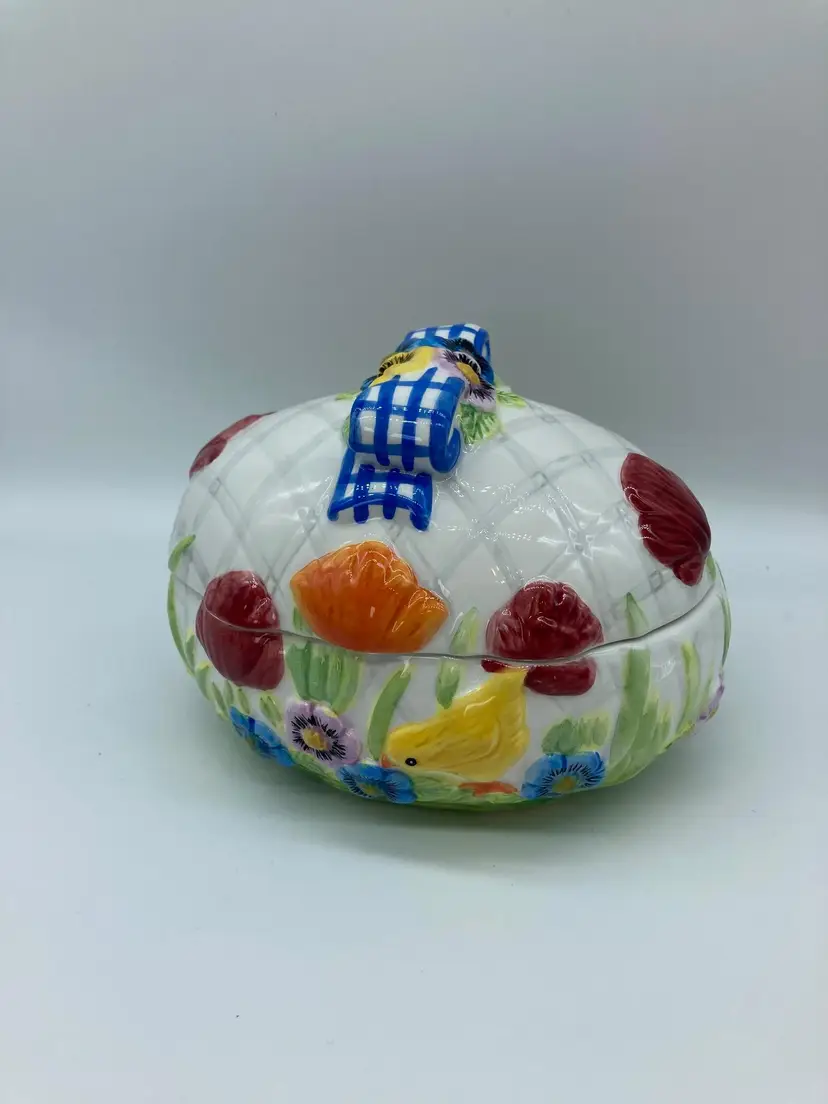 Easter Egg Ceramic Trinket Box Candy Dish Chicks and Flowers Lid with Bow