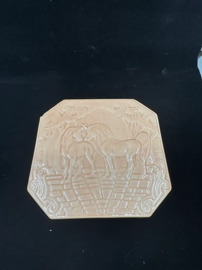 Ceramic Pink Painted Unicorn Trinket Box 1981 Vintage (possibly Duncan Enterprises)