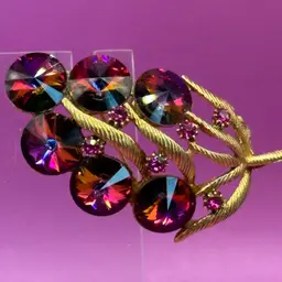 Vintage Rivoli Cranberry Red Gold Tone Brooch